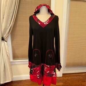 NWT Moka Mixed Media Drop Waist Drawstring Black and Red Hooded Dress